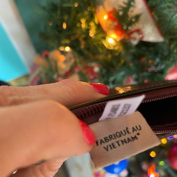 Coach Darcy Wristlet NWOT - Picture 3 of 10